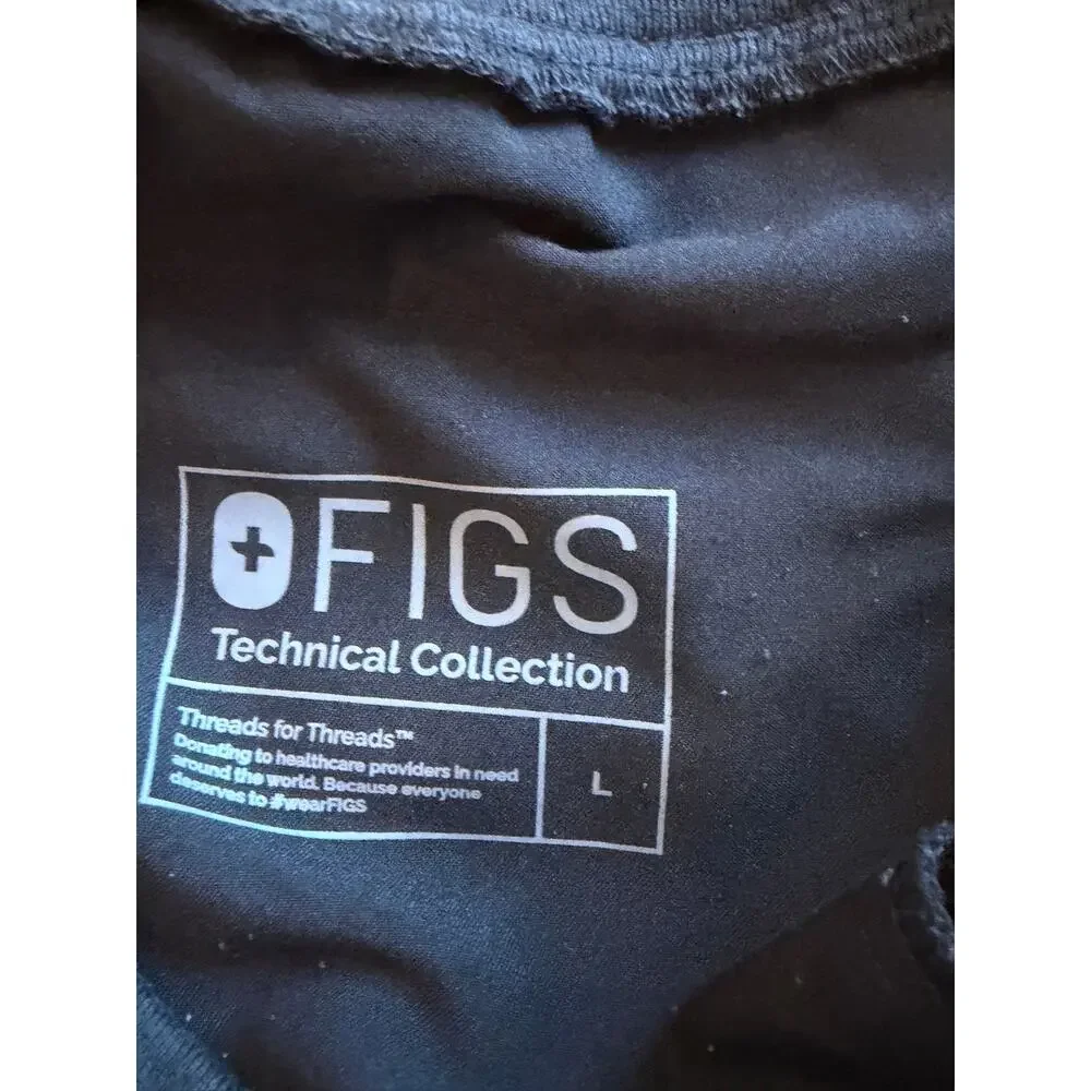 FIGS Technical Collection black scrub pants in size Large.